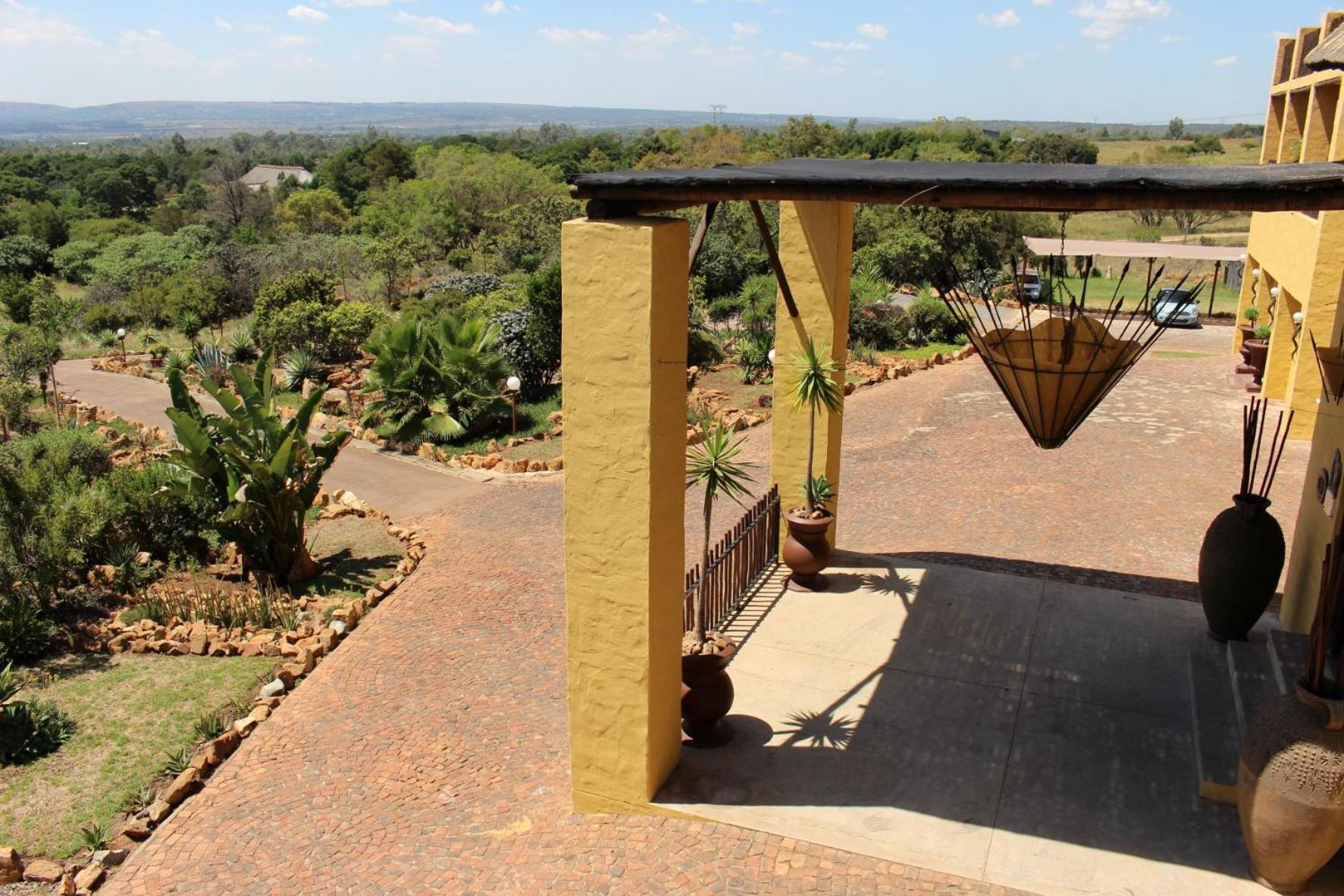 Ndlovu Lodge Pretoria Exterior photo