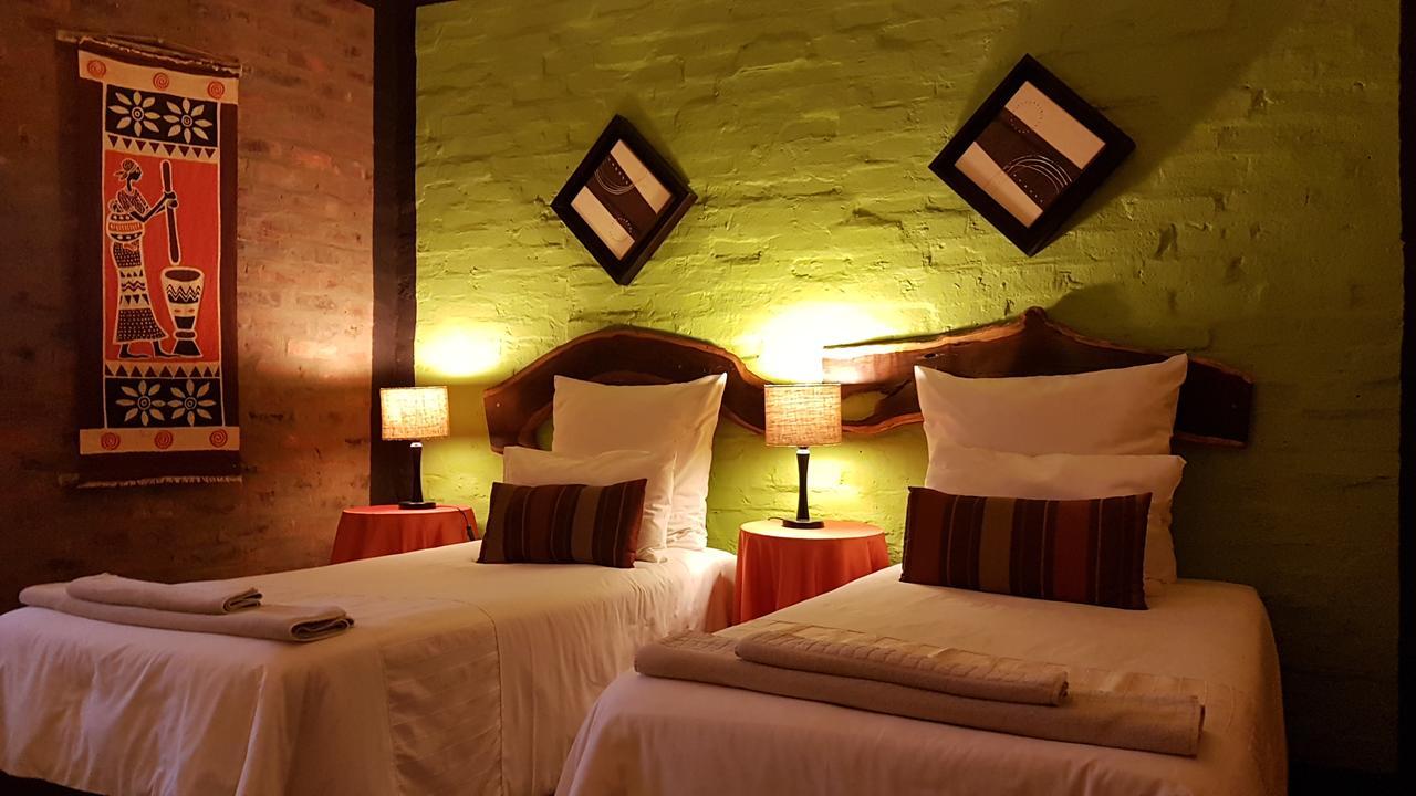 Ndlovu Lodge Pretoria Exterior photo
