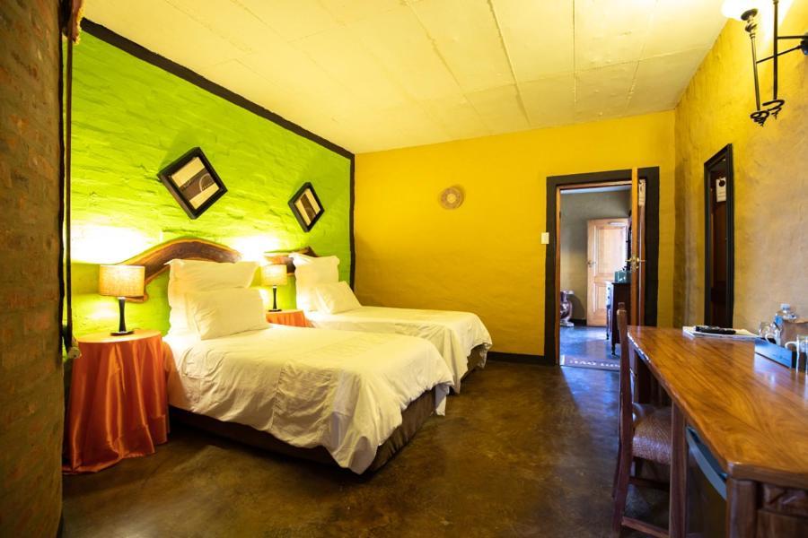 Ndlovu Lodge Pretoria Exterior photo